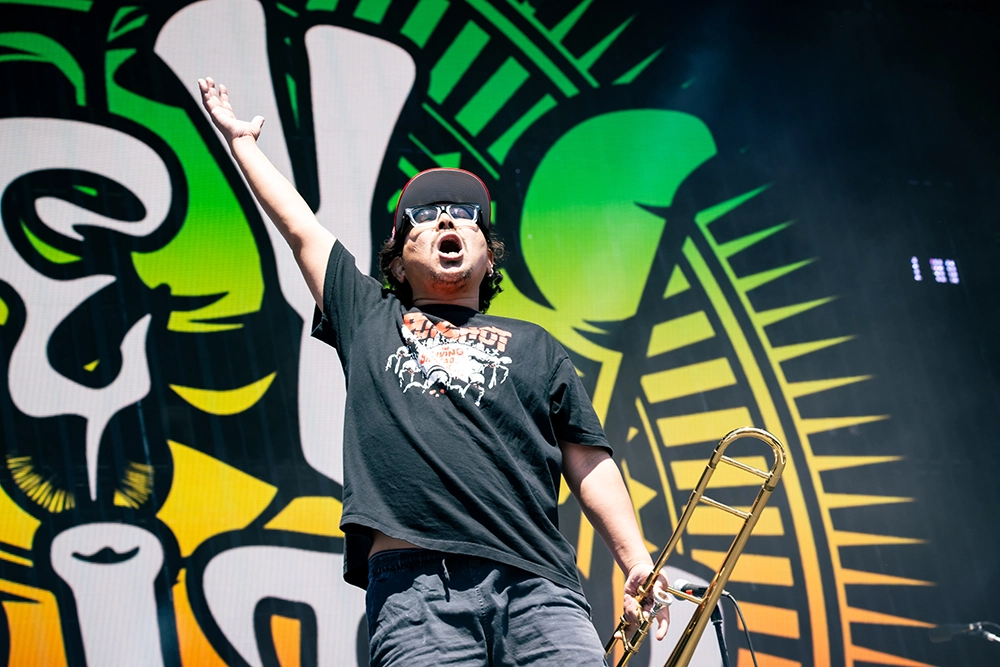 LIVE PHOTO＆REPORT!!! HEY-SMITH | VIVA LA ROCK 2026
